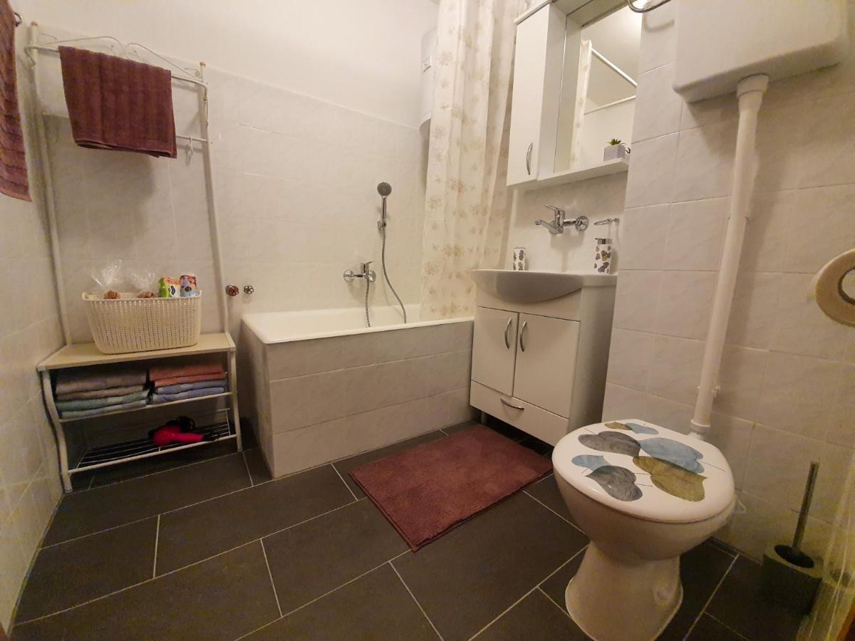 Apartman Ante リヴノ エクステリア 写真