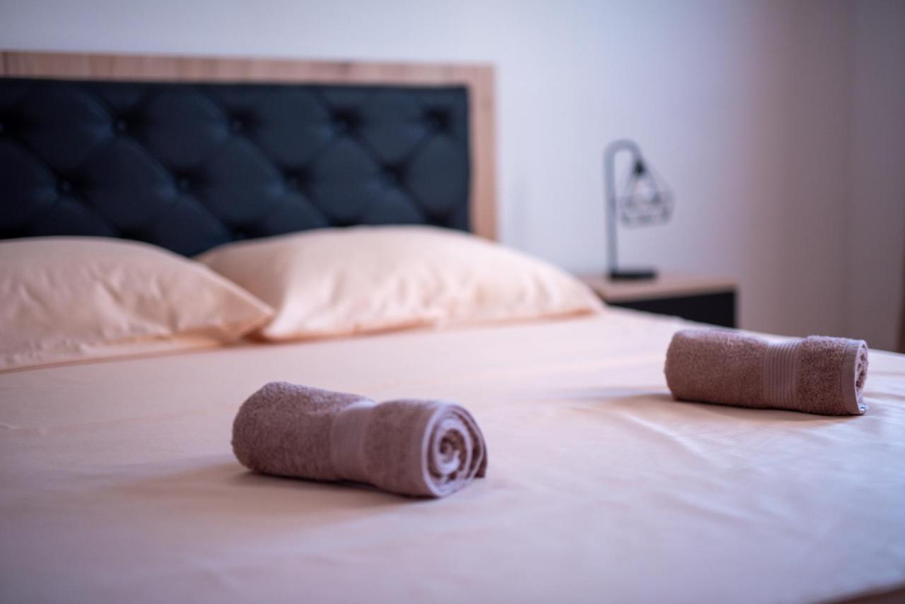 Apartman Ante リヴノ エクステリア 写真