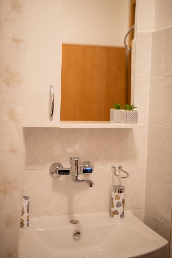Apartman Ante リヴノ エクステリア 写真