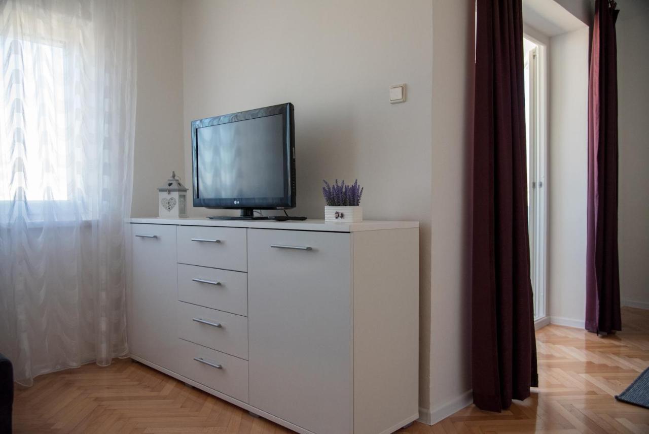 Apartman Ante リヴノ エクステリア 写真